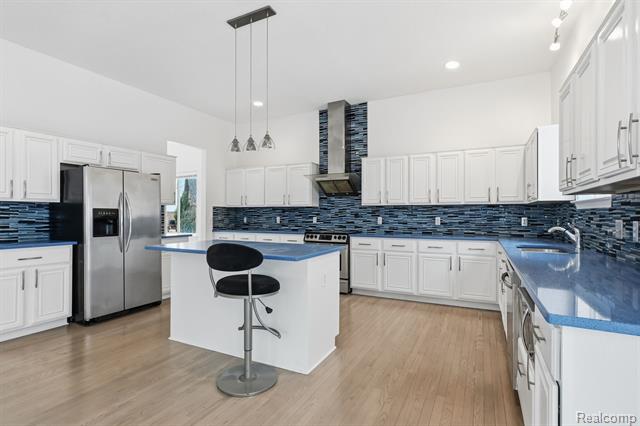 Builiding view eight for 19270 Theresa, Rockwood, MI. 48173