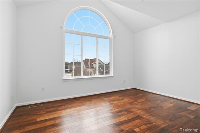 Builiding view seventeen for 19270 Theresa, Rockwood, MI. 48173