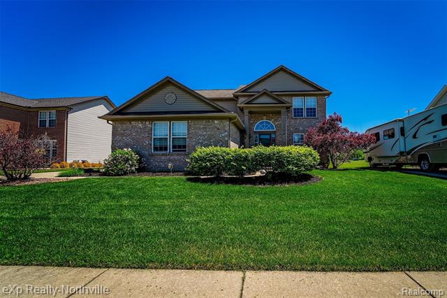 front view for 27763 E. Mockingbird Dr, Flat Rock, Mi. 48134