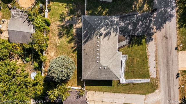 Builiding view thirty four for 26980 James, Flat Rock, MI. 48134