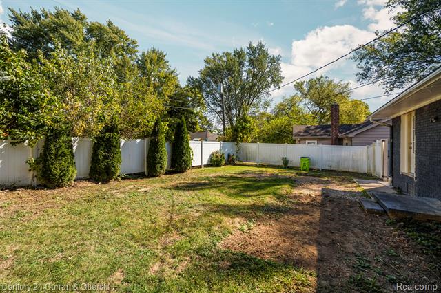 Builiding view thirty three for 26980 James, Flat Rock, MI. 48134