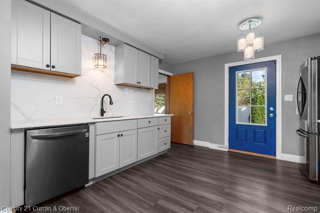 Builiding view twelve for 26980 James, Flat Rock, MI. 48134