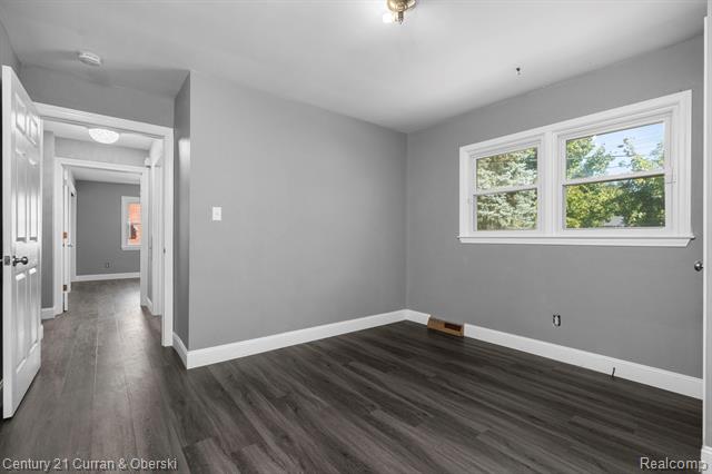 Builiding view twenty two for 26980 James, Flat Rock, MI. 48134