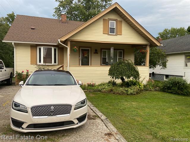 front view for 29045 Van Riper, Flat Rock, Mi. 48134