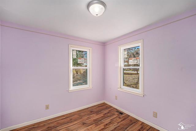 Builiding view eleven for 20486 Gibraltar, Trenton, MI. 48183