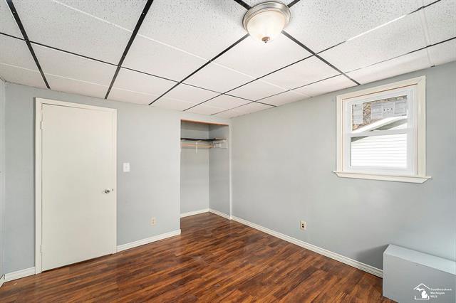 Builiding view twelve for 20486 Gibraltar, Trenton, MI. 48183