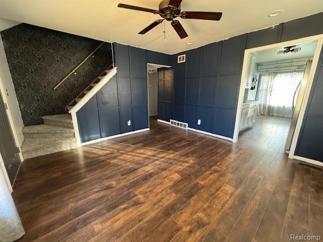 Builiding view twelve for 23704 Couzens, Hazel Park, MI. 48030