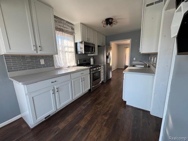 Builiding view twenty one for 23704 Couzens, Hazel Park, MI. 48030