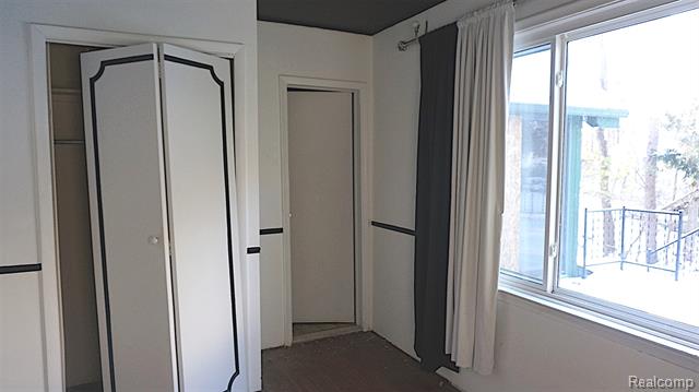 Builiding view five for 25865 Forestview, Southfield, MI. 48033