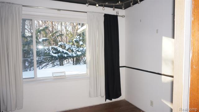 Builiding view three for 25865 Forestview, Southfield, MI. 48033