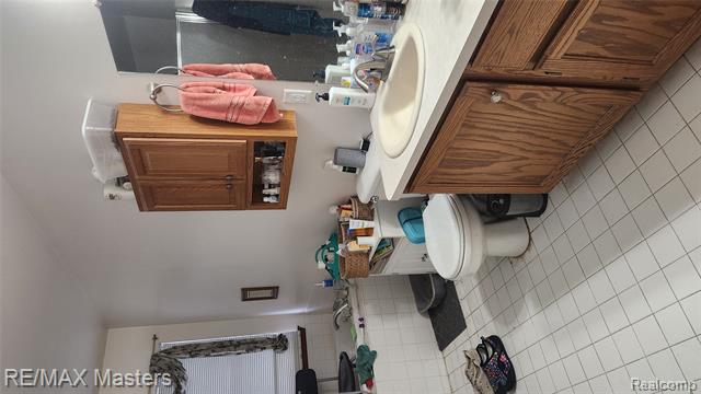 Builiding view thirteen for 24879 Emily, Trenton, MI. 48183