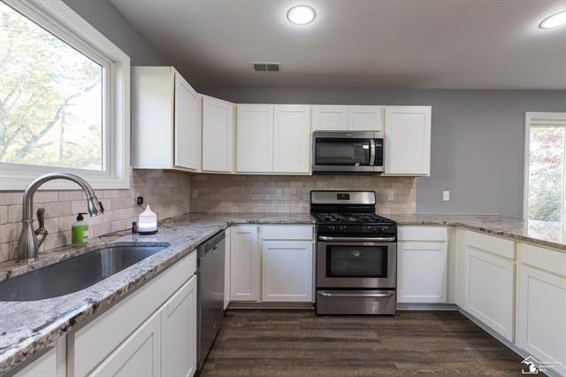 Builiding view fourteen for 30348 W Huron River, Flat Rock, MI. 48134