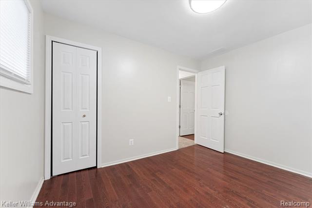 Builiding view fifteen for 30456 West, New Boston, MI. 48164