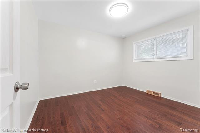 Builiding view fourteen for 30456 West, New Boston, MI. 48164