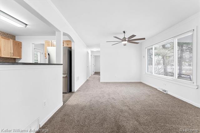 Builiding view ten for 30456 West, New Boston, MI. 48164