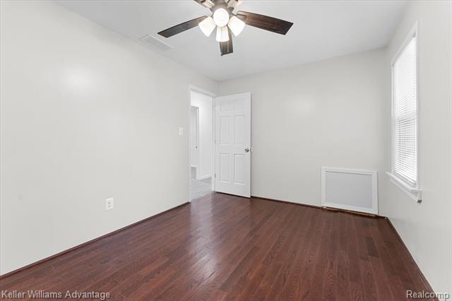 Builiding view thirteen for 30456 West, New Boston, MI. 48164