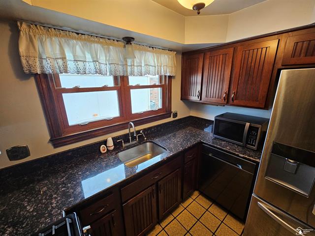 Builiding view five for 22534 Provincial, Trenton, MI. 48183