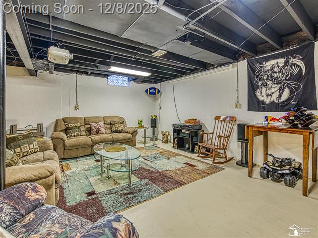 Builiding view thirty four for 25247 Warren, Flat Rock, MI. 48134