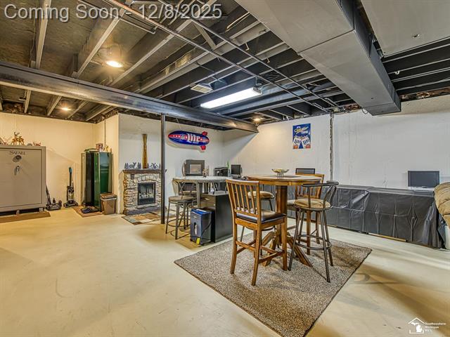 Builiding view thirty three for 25247 Warren, Flat Rock, MI. 48134