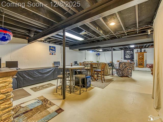 Builiding view thirty two for 25247 Warren, Flat Rock, MI. 48134