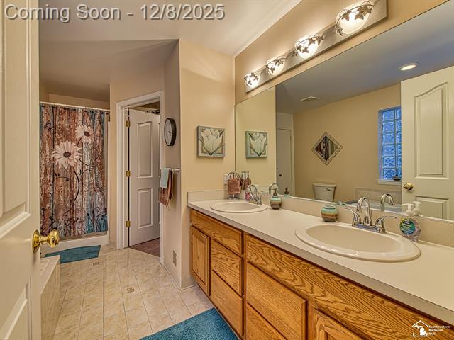 Builiding view twenty one for 25247 Warren, Flat Rock, MI. 48134