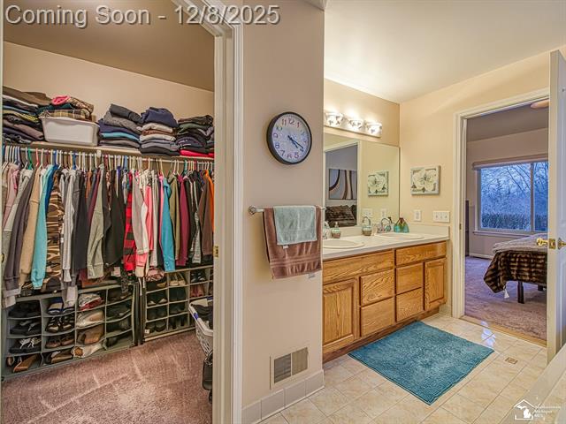 Builiding view twenty three for 25247 Warren, Flat Rock, MI. 48134