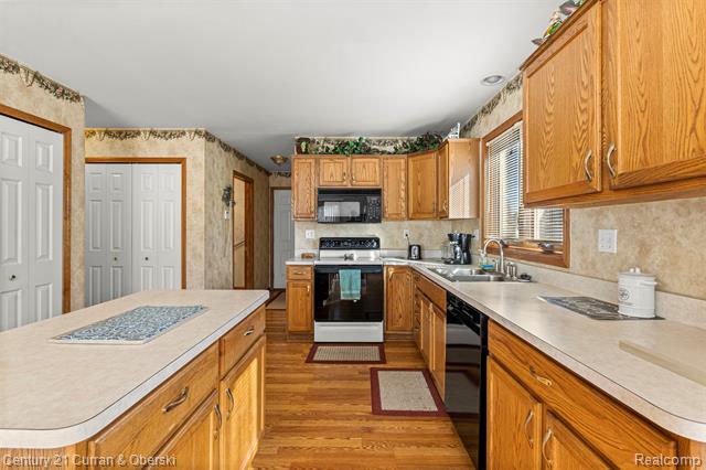 Builiding view eleven for 23851 Andrew, Flat Rock, MI. 48134