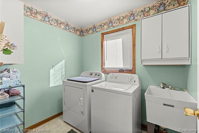 Builiding view sixteen for 23851 Andrew, Flat Rock, MI. 48134