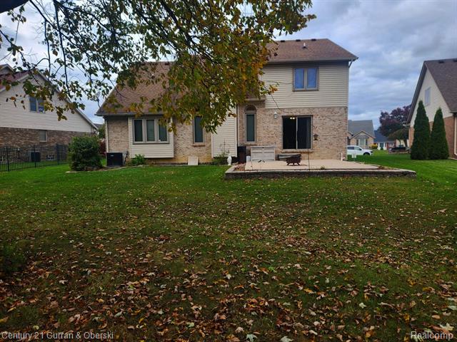 Builiding view thirty eight for 23851 Andrew, Flat Rock, MI. 48134