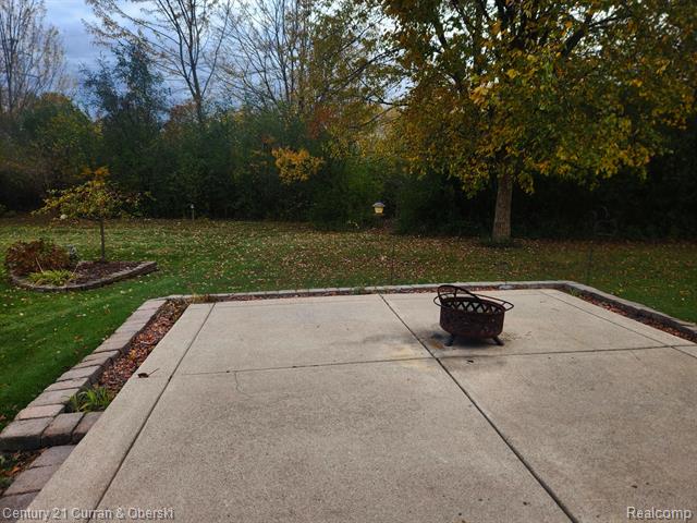 Builiding view thirty five for 23851 Andrew, Flat Rock, MI. 48134