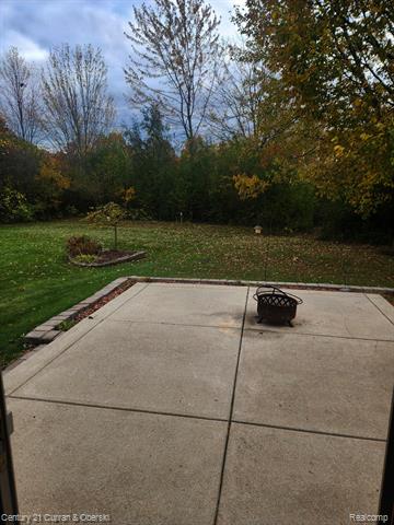 Builiding view thirty seven for 23851 Andrew, Flat Rock, MI. 48134