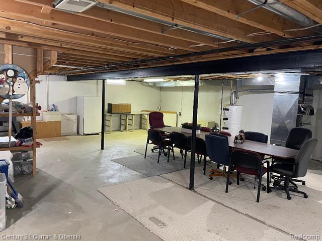 Builiding view thirty two for 23851 Andrew, Flat Rock, MI. 48134