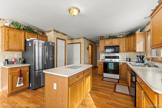 Builiding view twelve for 23851 Andrew, Flat Rock, MI. 48134