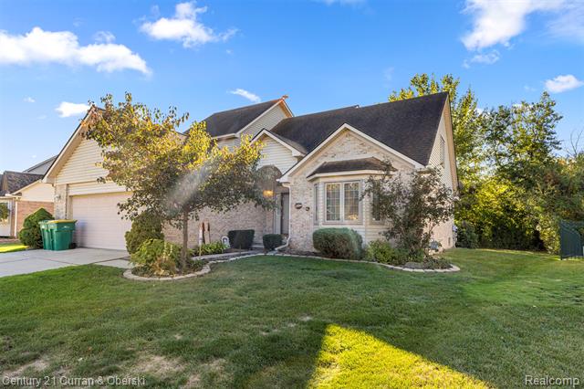 front view for 23851 Andrew Blvd, Flat Rock, Mi. 48134