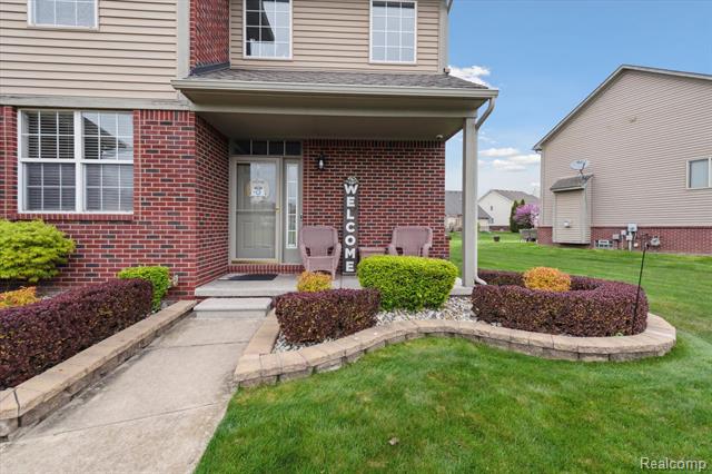 Builiding view one for 30826 Lower Ridge, New Boston, MI. 48164