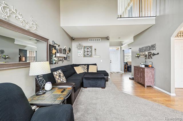 Builiding view ten for 30826 Lower Ridge, New Boston, MI. 48164