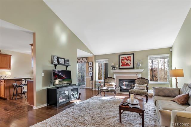 Builiding view fourteen for 23605 North Park, New Boston, MI. 48164