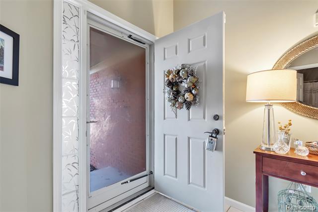 Builiding view thirteen for 23605 North Park, New Boston, MI. 48164