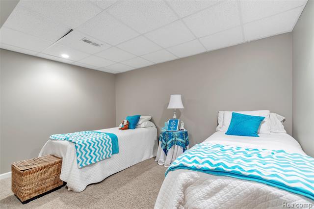 Builiding view thirty one for 23605 North Park, New Boston, MI. 48164