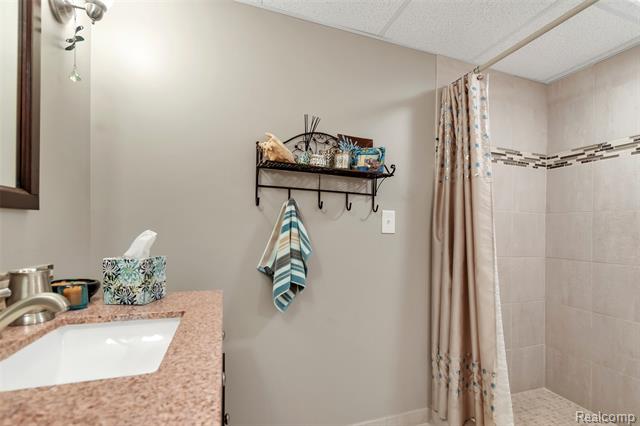 Builiding view twenty eight for 23605 North Park, New Boston, MI. 48164