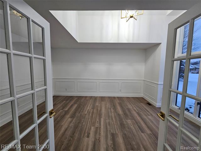 Builiding view eighteen for 23237 Evan N, New Boston, MI. 48164