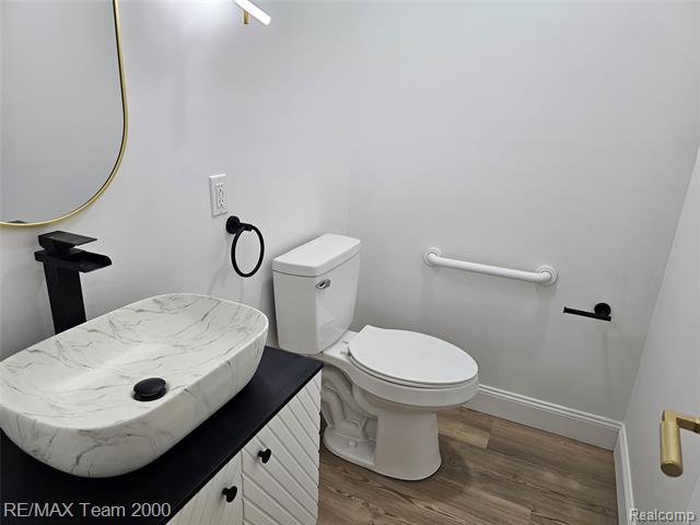 Builiding view thirty eight for 23237 Evan N, New Boston, MI. 48164