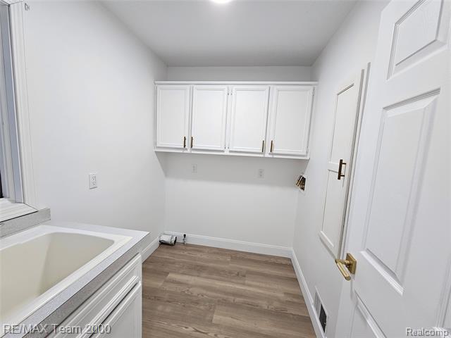 Builiding view thirty seven for 23237 Evan N, New Boston, MI. 48164