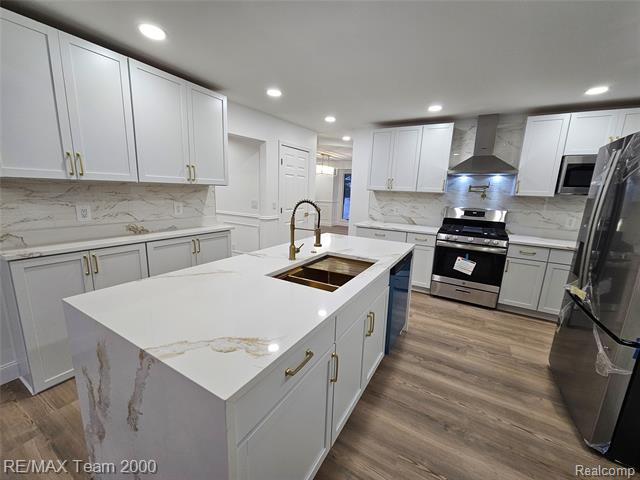 Builiding view twenty five for 23237 Evan N, New Boston, MI. 48164