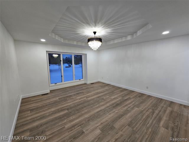 Builiding view twenty nine for 23237 Evan N, New Boston, MI. 48164