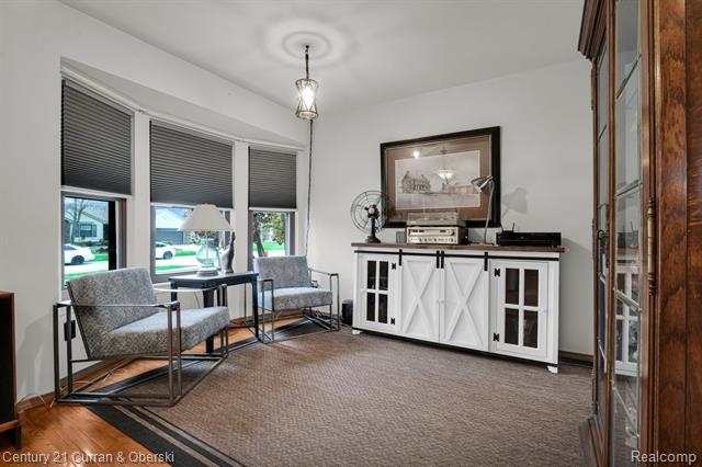 Builiding view eight for 21539 Deerfield, Trenton, MI. 48183