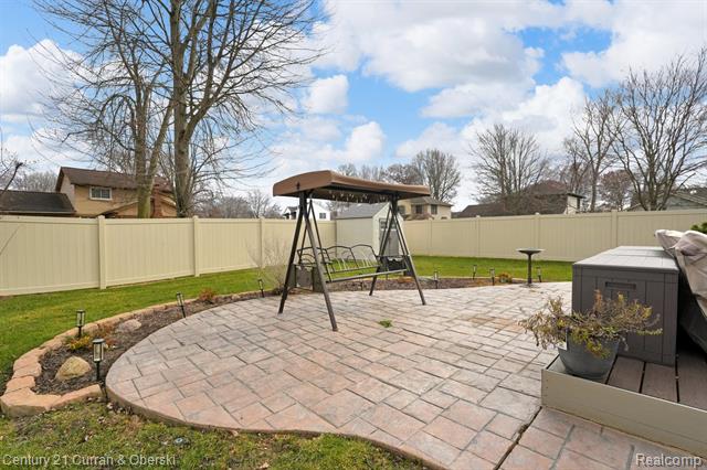 Builiding view forty for 21539 Deerfield, Trenton, MI. 48183