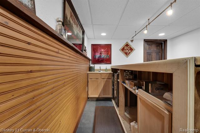 Builiding view thirty one for 21539 Deerfield, Trenton, MI. 48183