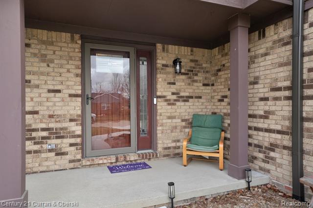 Builiding view three for 21539 Deerfield, Trenton, MI. 48183