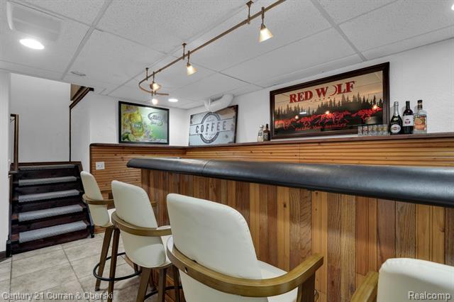 Builiding view twenty seven for 21539 Deerfield, Trenton, MI. 48183